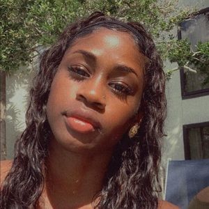 Meet your Posher, Winnie